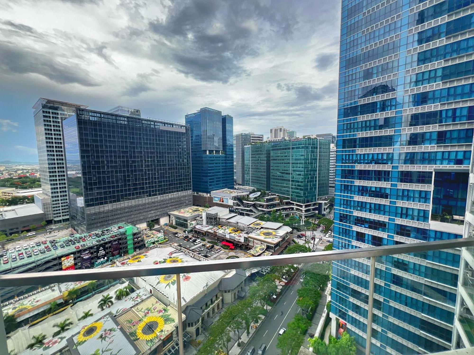 Aparthotel Eg Private House -Bgc Uptown Taguig Exterior foto