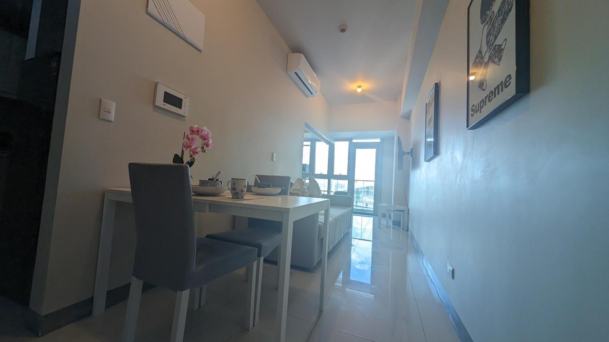 Aparthotel Eg Private House -Bgc Uptown Taguig Exterior foto